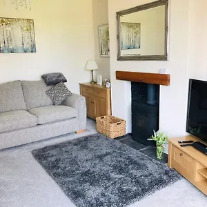  Holiday home Acacia Breezes - Delightful Semi United Kingdom